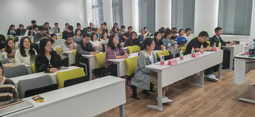 精準(zhǔn)服務(wù)，共話成長 商學(xué)院畢業(yè)年級(jí)寢室走訪與午餐會(huì)